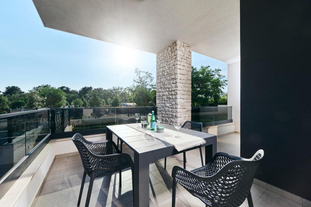 Apartments San Maris Umag Buitenkant foto