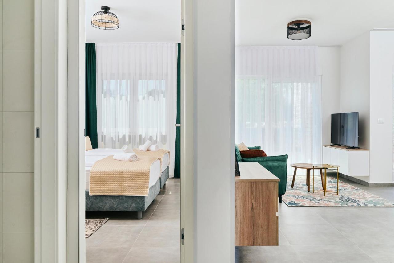 Apartments San Maris Umag Buitenkant foto