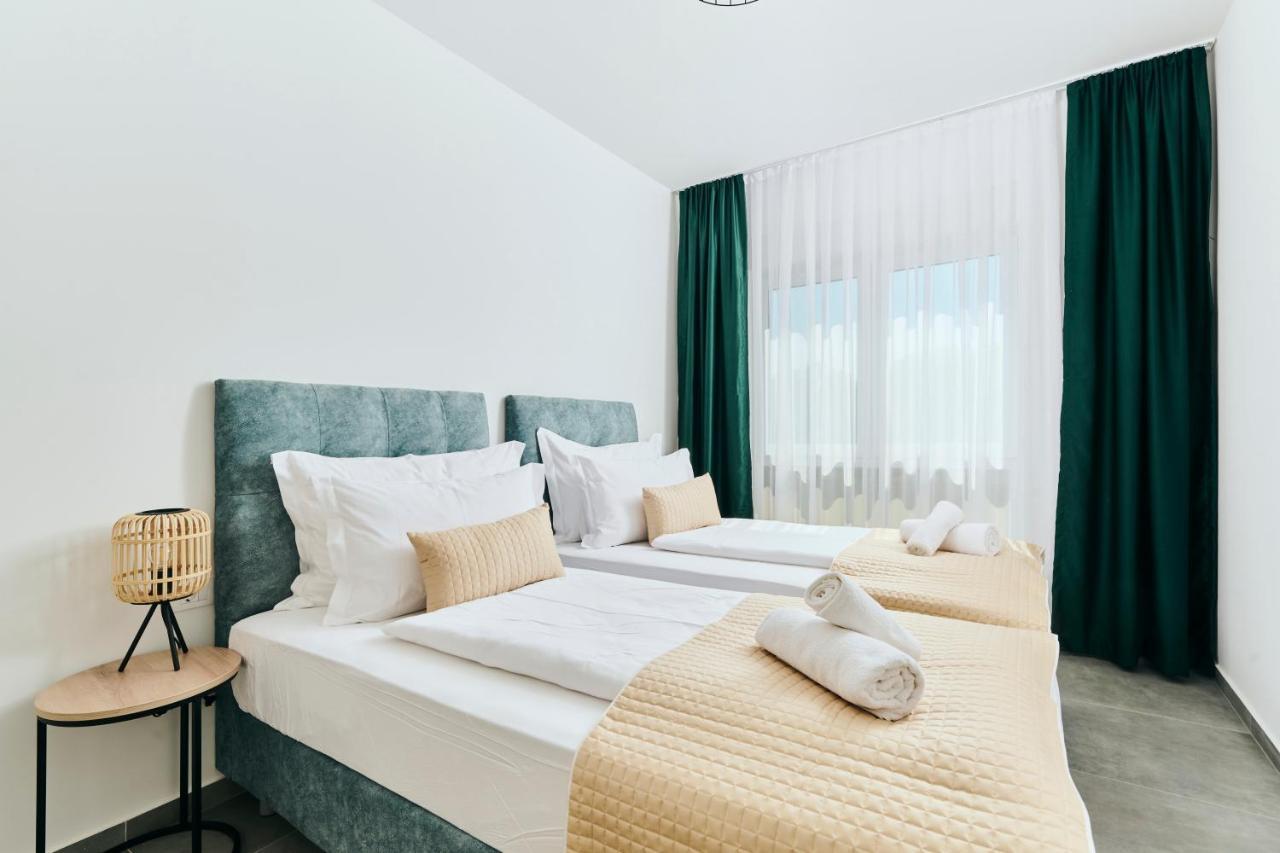 Apartments San Maris Umag Buitenkant foto